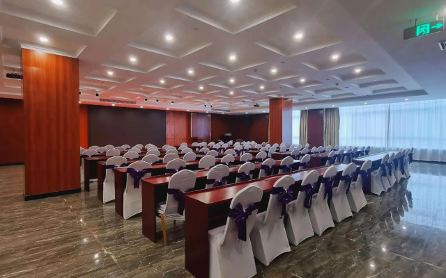 Orange Hotel (Tai'an Daimiao)