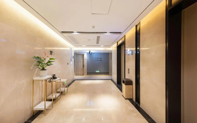 Atour Hotel Nanning Railway Station North Lake