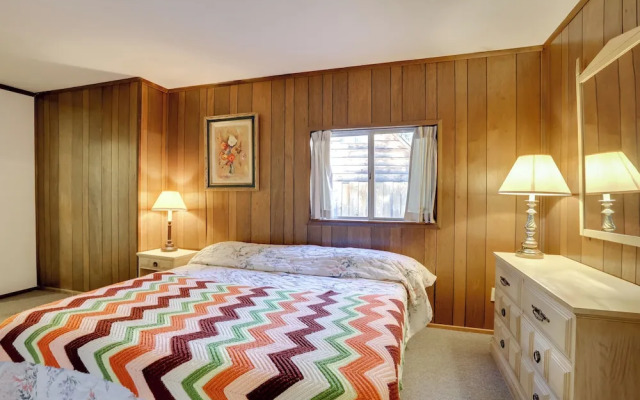 Quaint + Rustic A-frame < 5 Mi to Plumas-eureka!