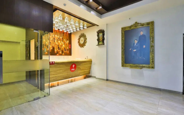 OYO 13479 Hotel Grand Nakshatra