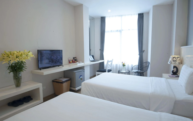 Ping Hanoi Hotel