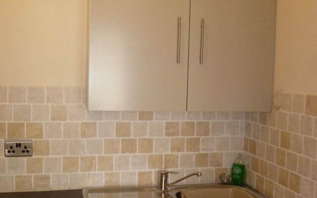 2 Berth, Ground Floor Flat, Apsley 2
