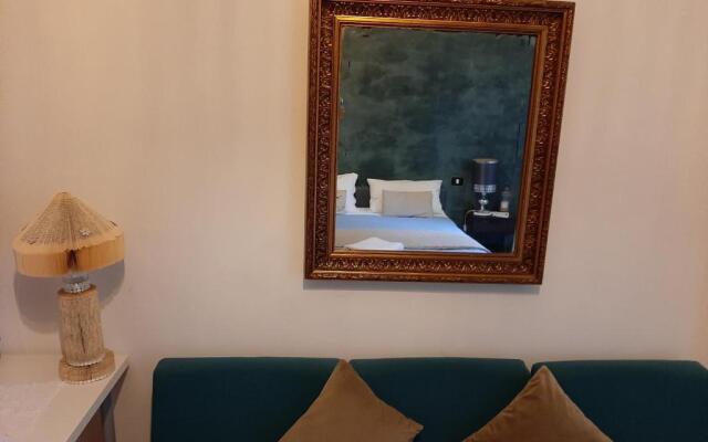 trastevere corner 8 apartment