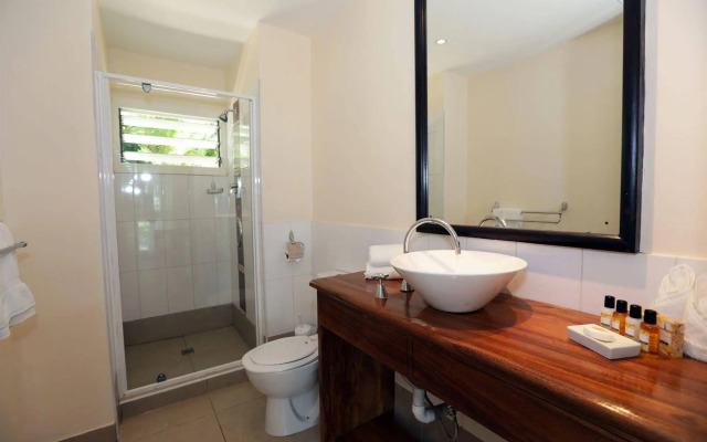 Nakelo Treasure Island Resort & Spa