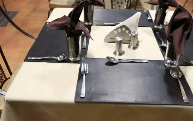 Silver Cloud Hotel & Banquets Ahmedabad