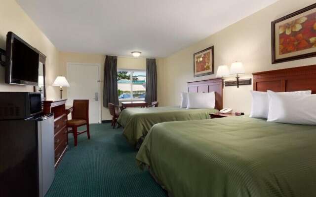 Travelodge by Wyndham Orange County Airport/ Costa Mesa