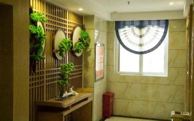 Kunlun Leju Business Hotel (Xinxiang Huixian)