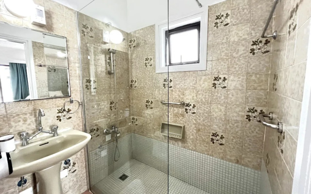 79 AN - Stay Nissi Chrysland Studio 110