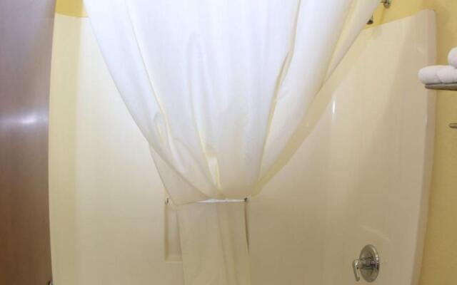 FairBridge Inn & Suites Hawkinsville