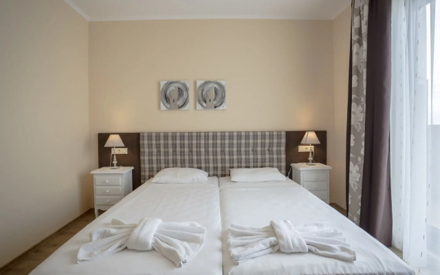 Gardenia Beach Palace Aparthotel