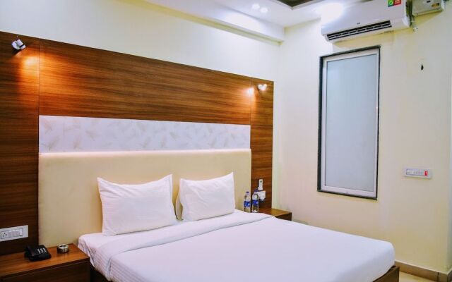 When In Gurgaon - Service Apartments, Opp Artemis Hospital