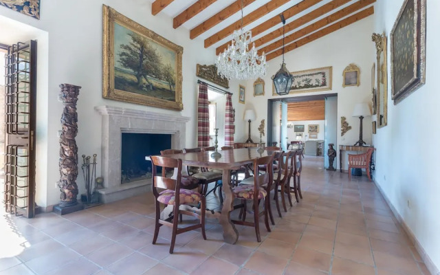 Rafal Pai in Art With 6 Bedrooms and 6 Bathrooms