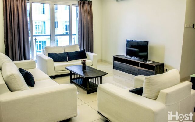 Royal Regent Condominium by iHost