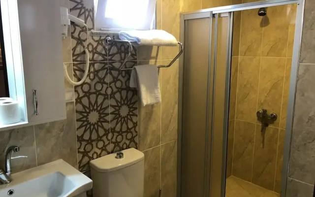 Güven Hotel