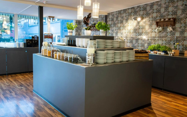 [Bee]Village Messehotel Hannover-Laatzen.