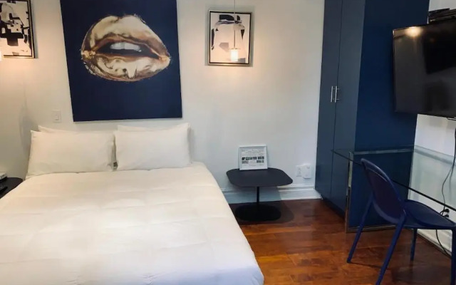 Studiotel Penfield Musees District