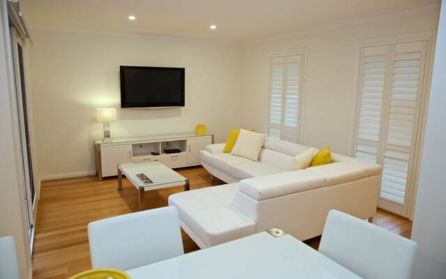 Yarra Glen Racecourse Apartments