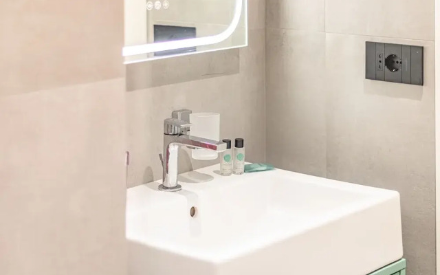 Aurora Apartment in Como
