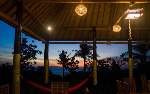 Penida Sunset Ocean View Bungalows