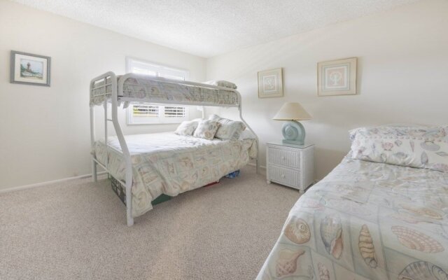 Loggerhead 424 2 Bedroom Condo by RedAwning