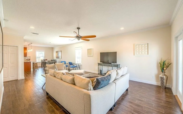 Luxury Living - Modern Beach Townhouse