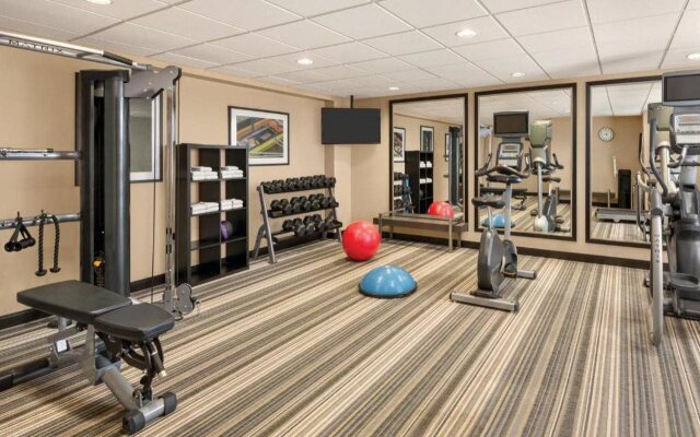 Country Inn & Suites by Radisson, Ft. Atkinson, WI