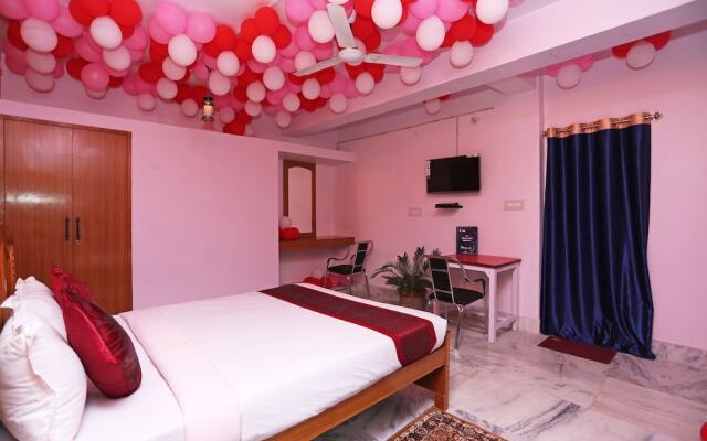 OYO 10994 Hotel Luxury INN