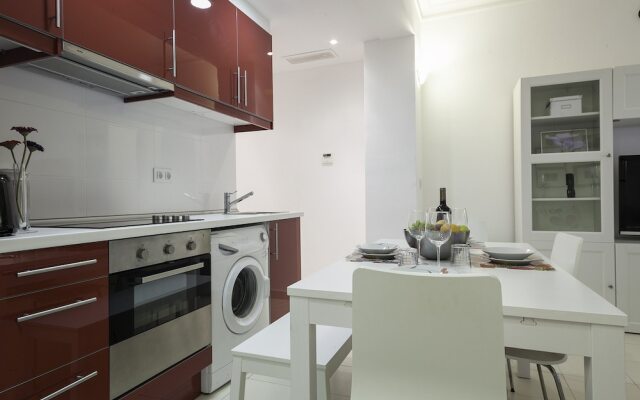 Blanc Apartment