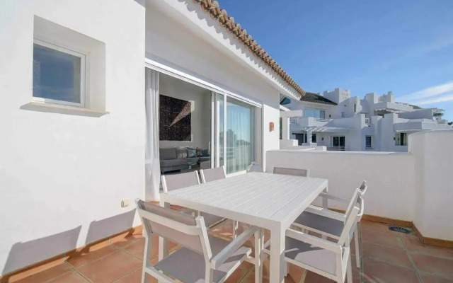 Luxury Penthouse Alcazaba Lagoon EHHouse