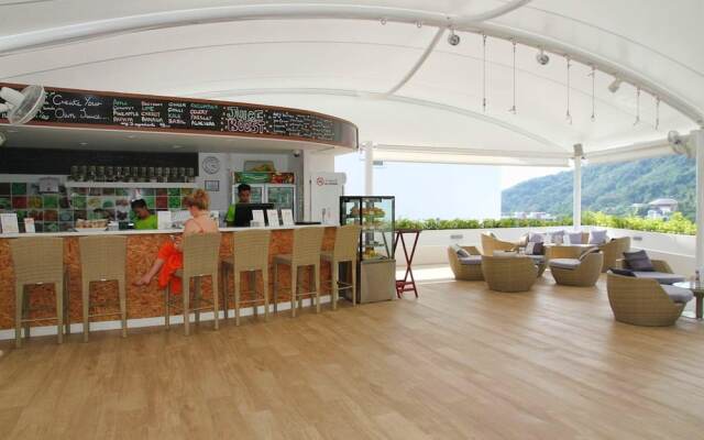 Apartment with 2 Bedrooms in Phuket, with Wonderful Sea View, Shared Pool, Furnished Balcony - 2 Km From the Beach