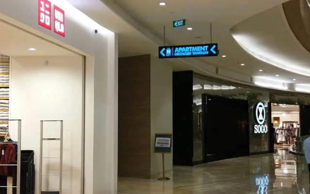 Lavish Studio Apartment with Mall Access at Supermall Mansion