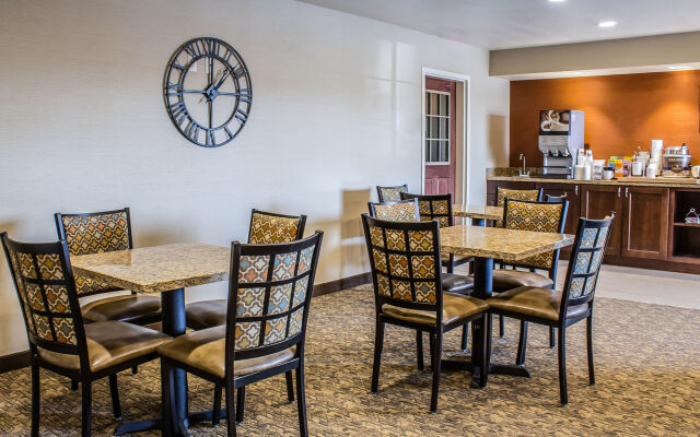 MainStay Suites Coralville - Iowa City
