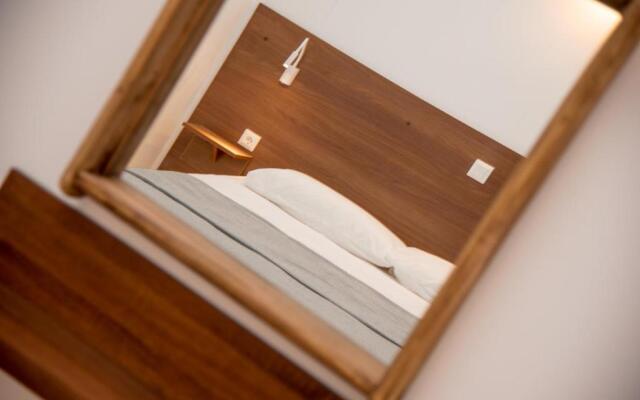 Heliades Suites