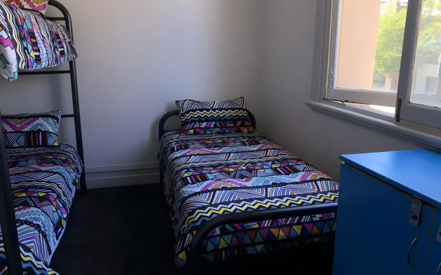 Britannia on William - Hostel