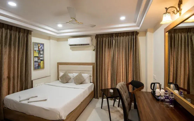 M Square Hotel