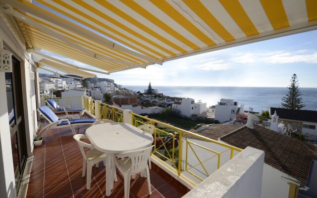 Luz Beach Oceanfront Apartment