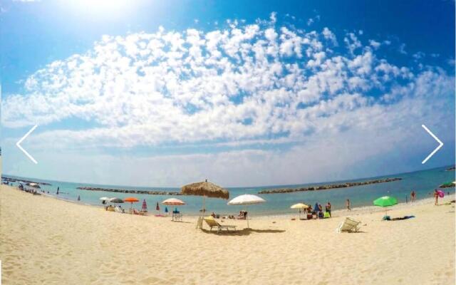 Villa sulla Spiaggia Diamante