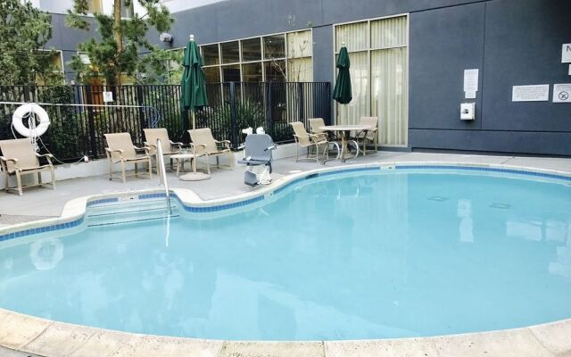 Courtyard Oakland Downtown