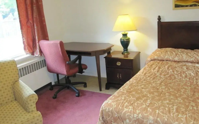 Clarkson Village Motel