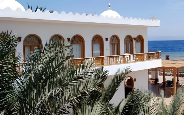 Shams Hotel & Dive Centre