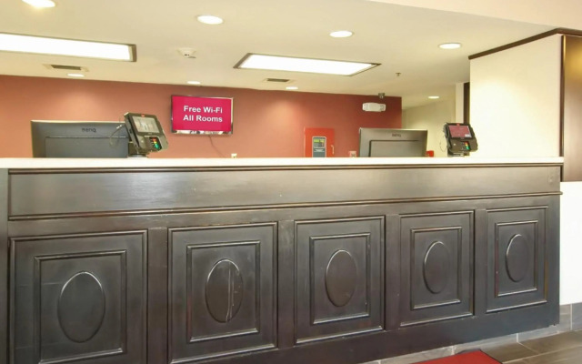 Red Roof Inn PLUS+ Chicago - Hoffman Estates