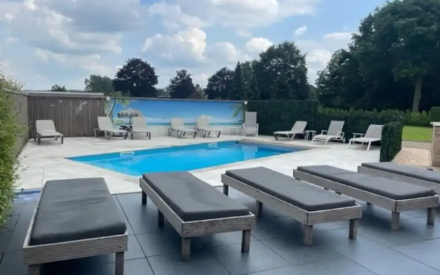 Tasteful Villa in Didam With Garden