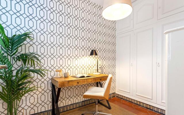 Spectacular apartment with 258m2 and 4BD near Alcazar. San Fernando