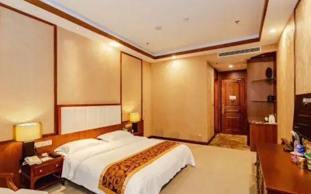 Menghu Holiday Hotel