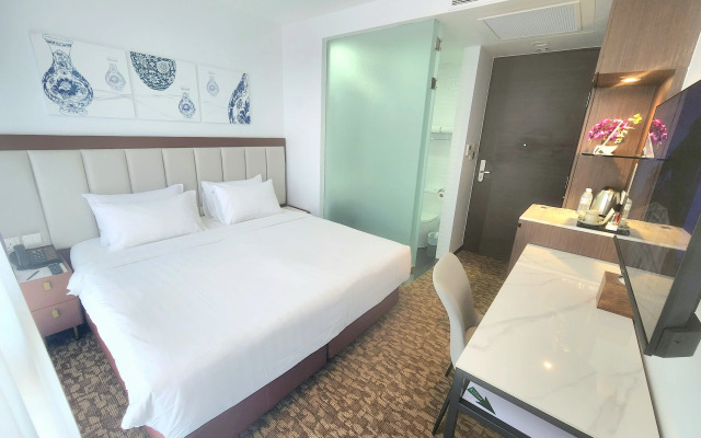 Santa Grand Hotel East Coast, a NuVe Group Collection