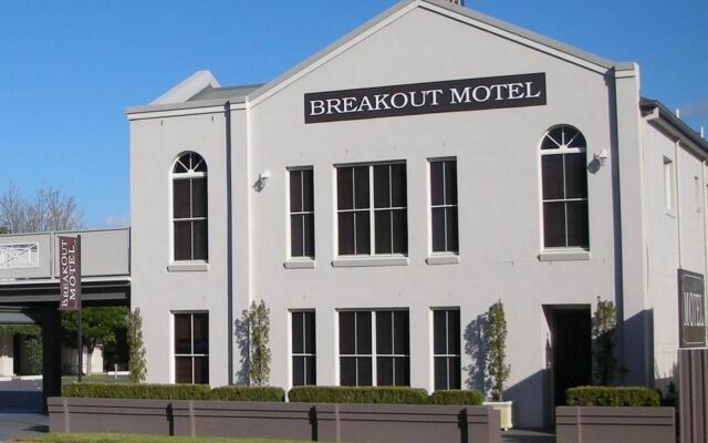 Breakout Motor Inn