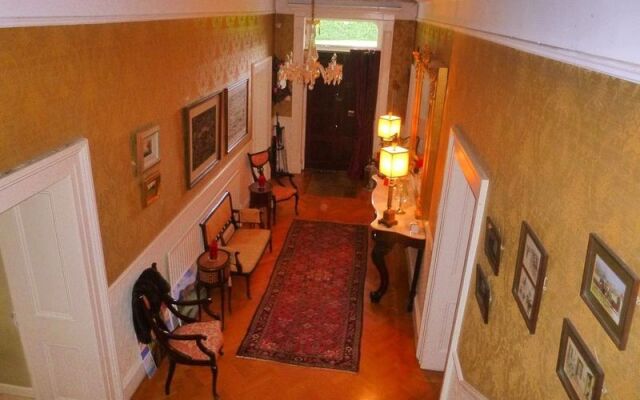 Glenmore House