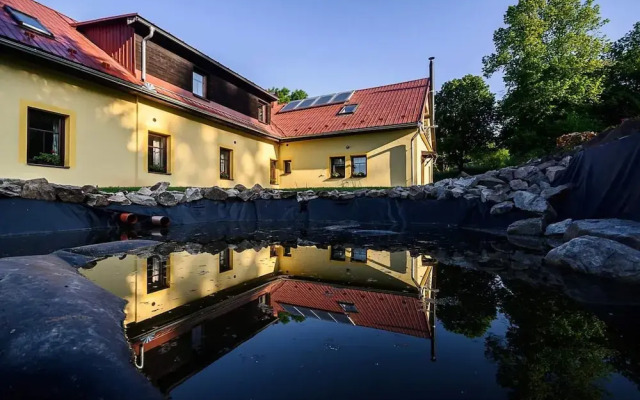 Villa Near Prkenny Dul With Sauna