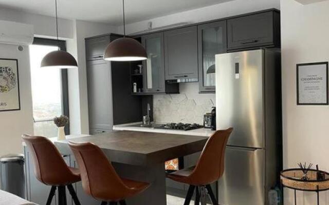 Modern 2-bedroom apartment in new residence