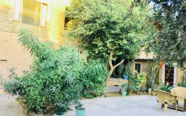 saffron guest house & hostel